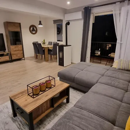 Lägenhet Apartman Alea *